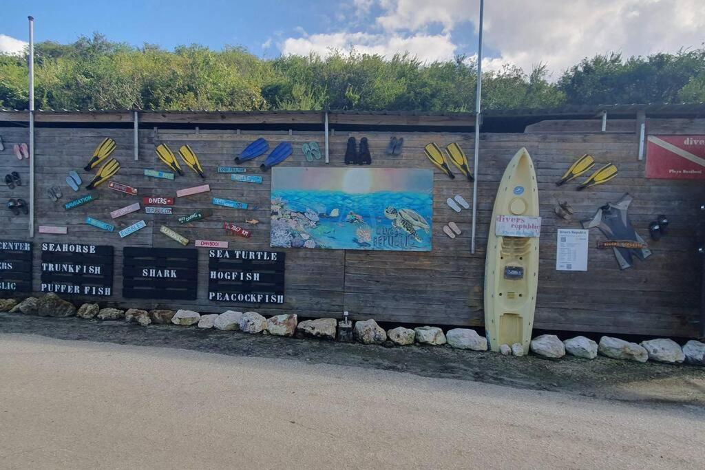 Local Willibrord Lodge Willibrordus Екстер'єр фото